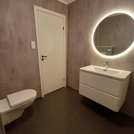 Private 4 Bedroom Getaway In Lofoten Semesterbostad Vestvagoy