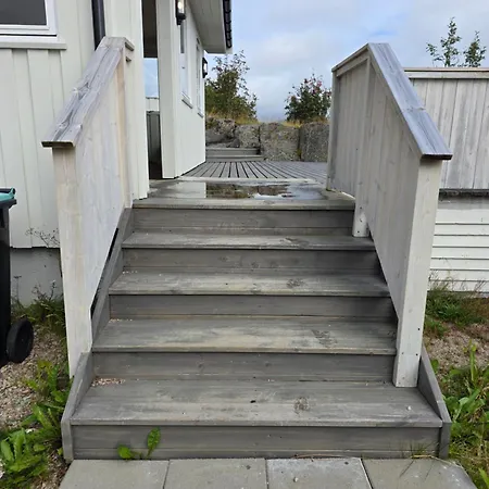 Private 4 Bedroom Getaway In Lofoten *