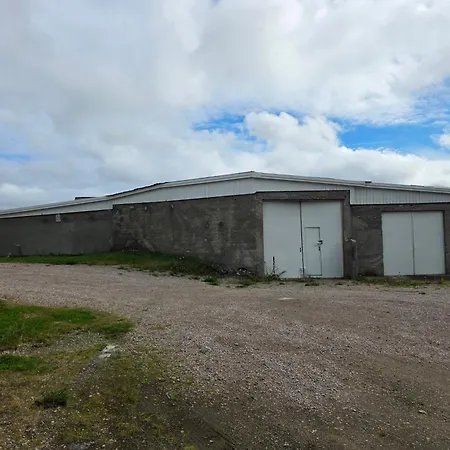 Private 4 Bedroom Getaway In Lofoten