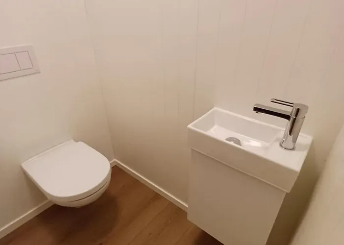 Private 4 Bedroom Getaway In Lofoten *