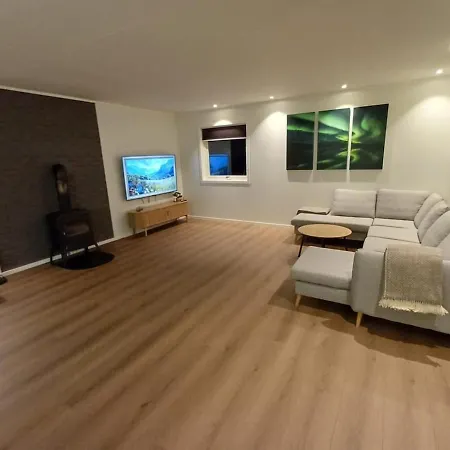Σπίτι διακοπών Private 4 Bedroom Getaway In Lofoten